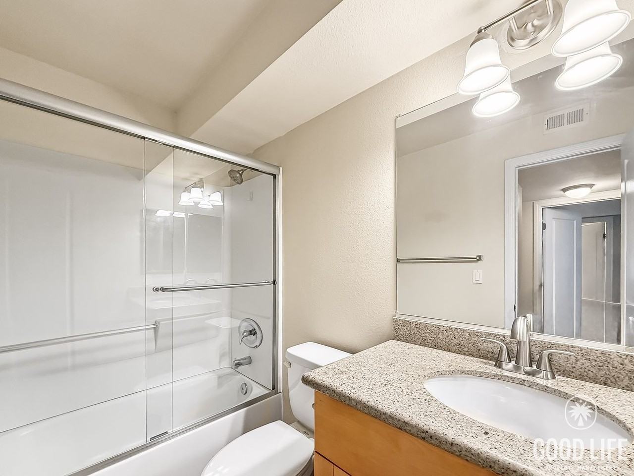 101 S Spruce St #123 - Photo 6 of 18