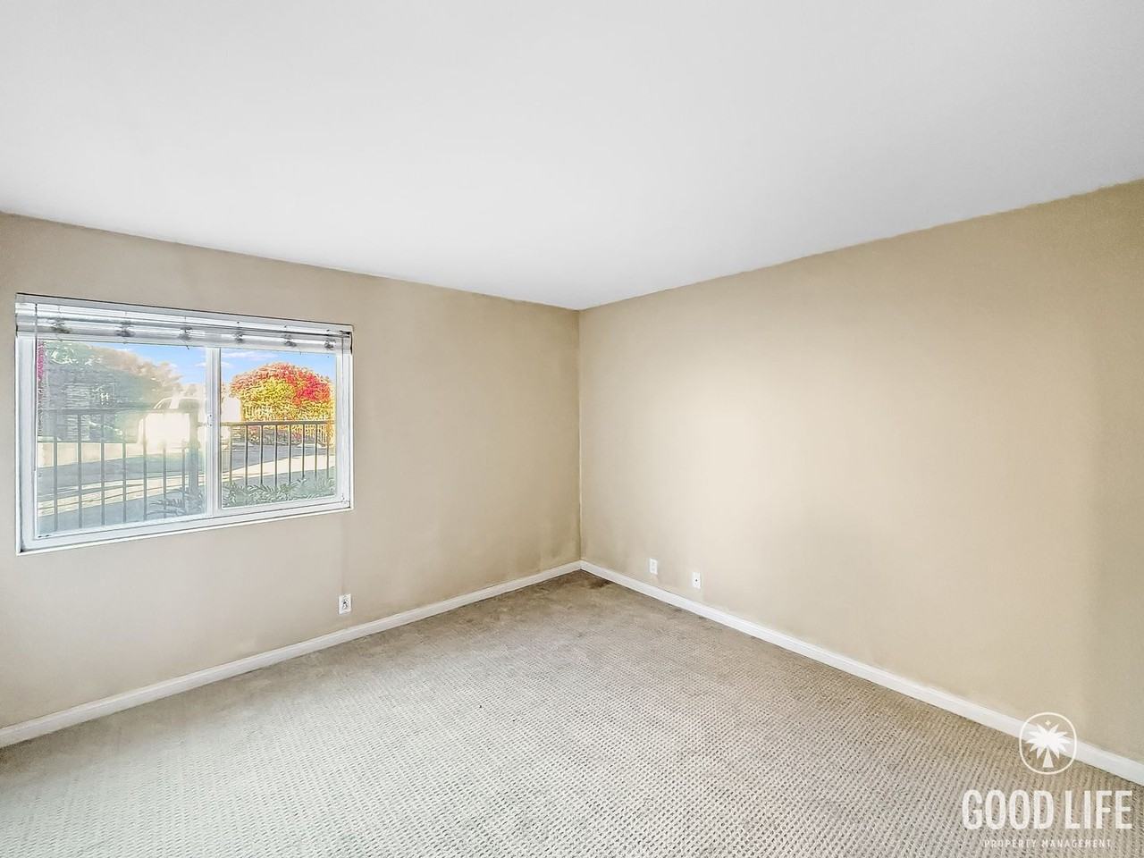 101 S Spruce St #123 - Photo 7 of 18