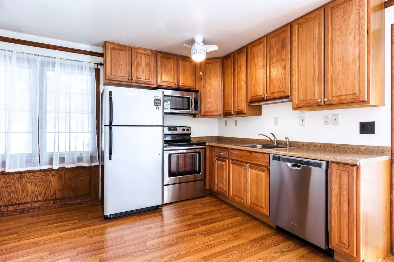 2164 Three Kings Ct - Photo 5 of 23