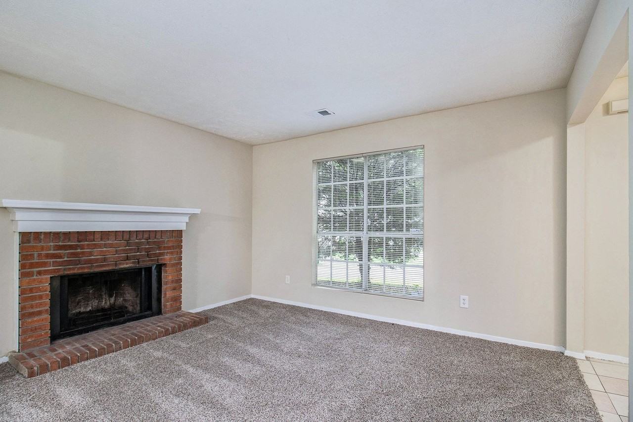 1254 Wellhouse Walk - Photo 4 of 21