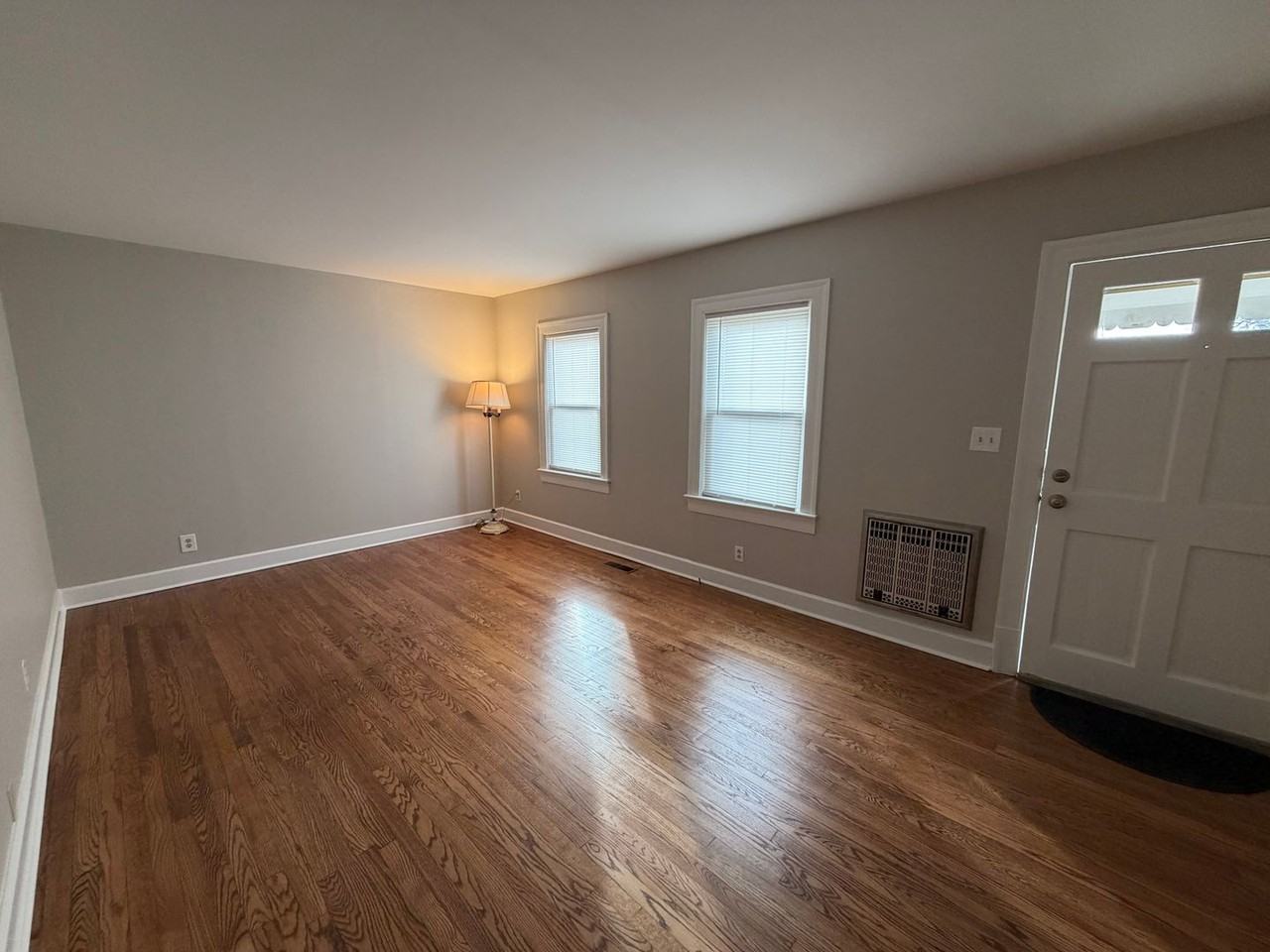 1707 Greenland Dr - Photo 2 of 15