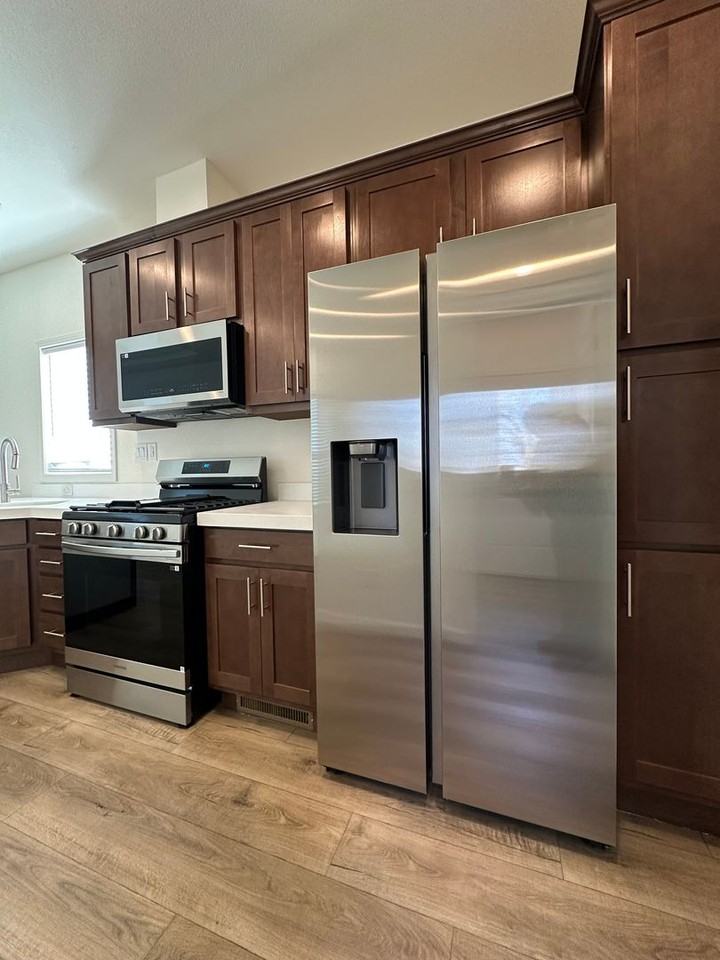 2631 Olive Ave - Photo 2 of 26