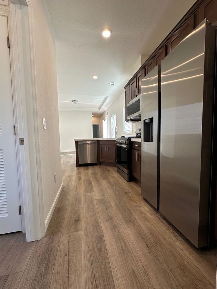 2631 Olive Ave - Photo 7 of 26