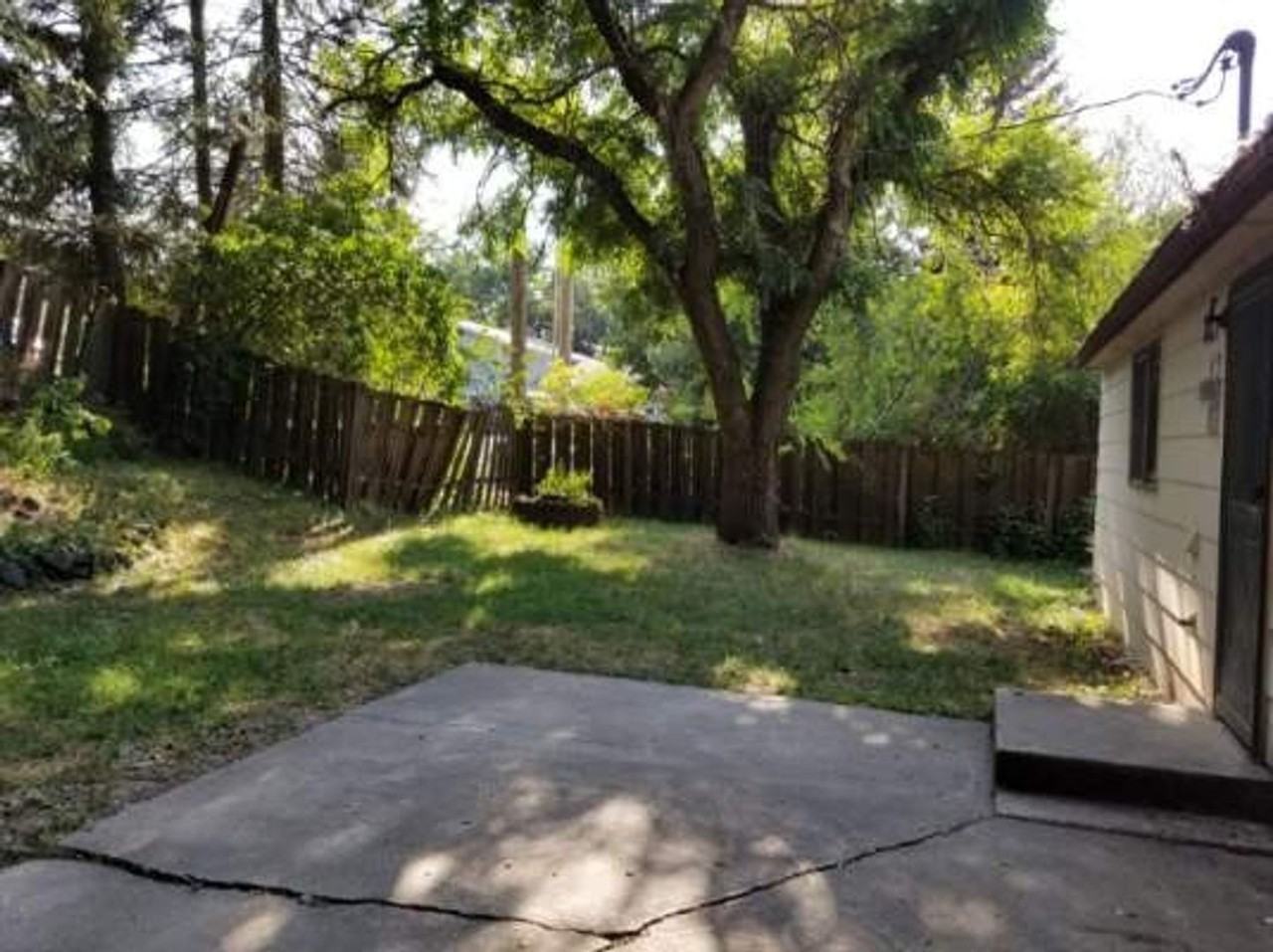 1255 Nw Davis Way - Photo 4 of 47