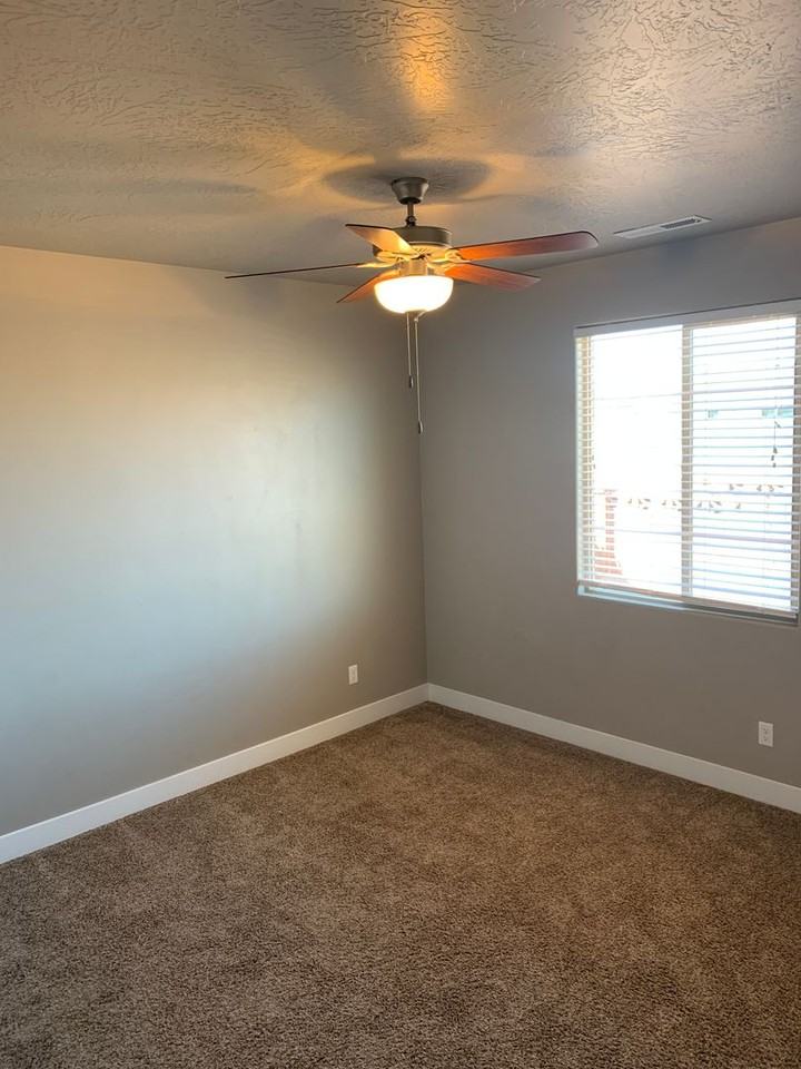 365 N 815 W - Photo 7 of 25