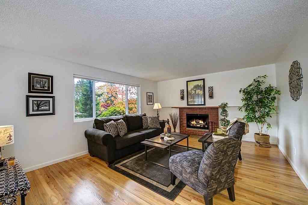 7643 139th Pl Ne - Photo 3 of 16