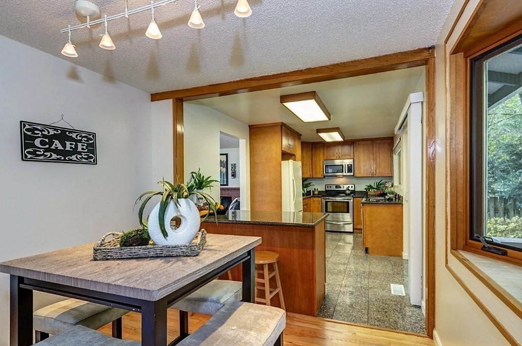 7643 139th Pl Ne - Photo 7 of 16