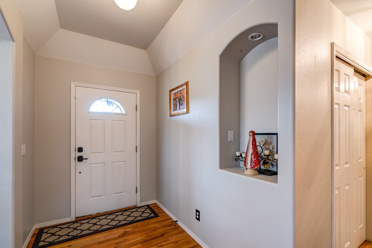 5613 Bridlespur Ridge Pl #1 - Photo 3 of 30