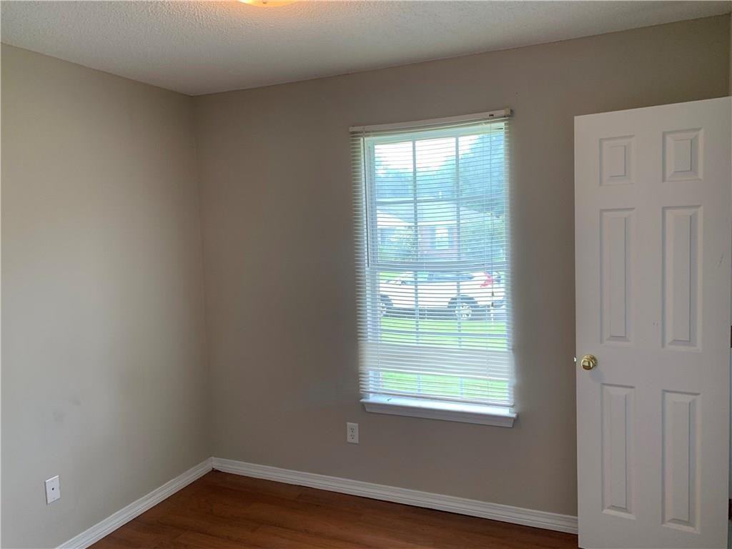 13635 Daniels Dr - Photo 5 of 12