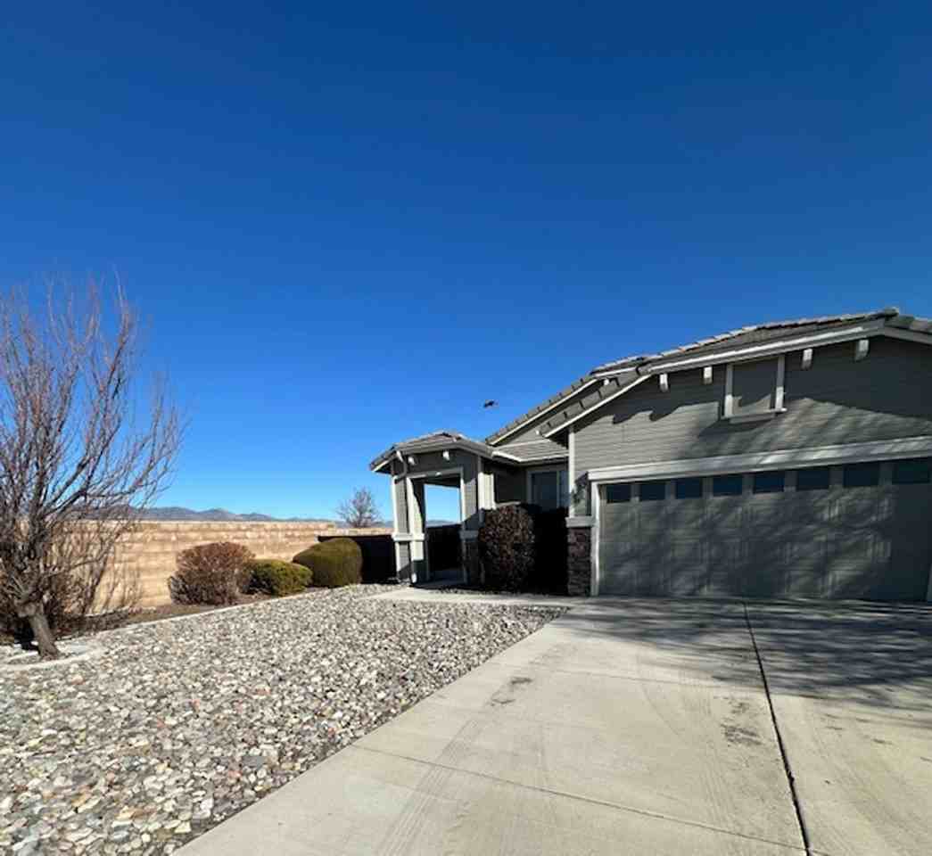 630 Champions Dr - Photo 3 of 18