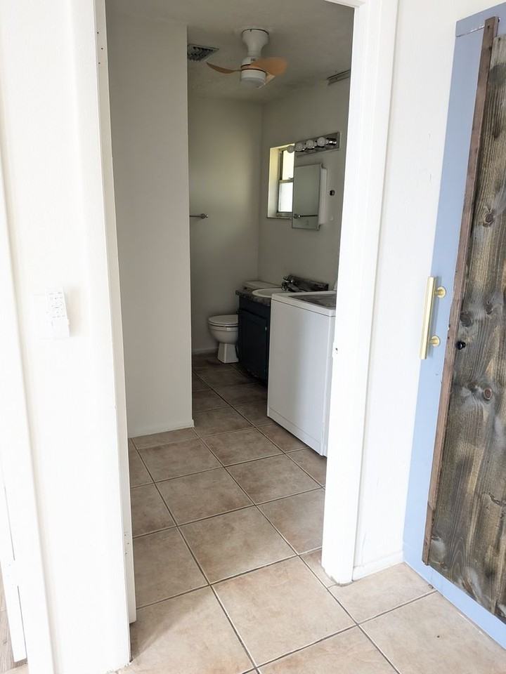 37216 Clinton Ave - Photo 6 of 8