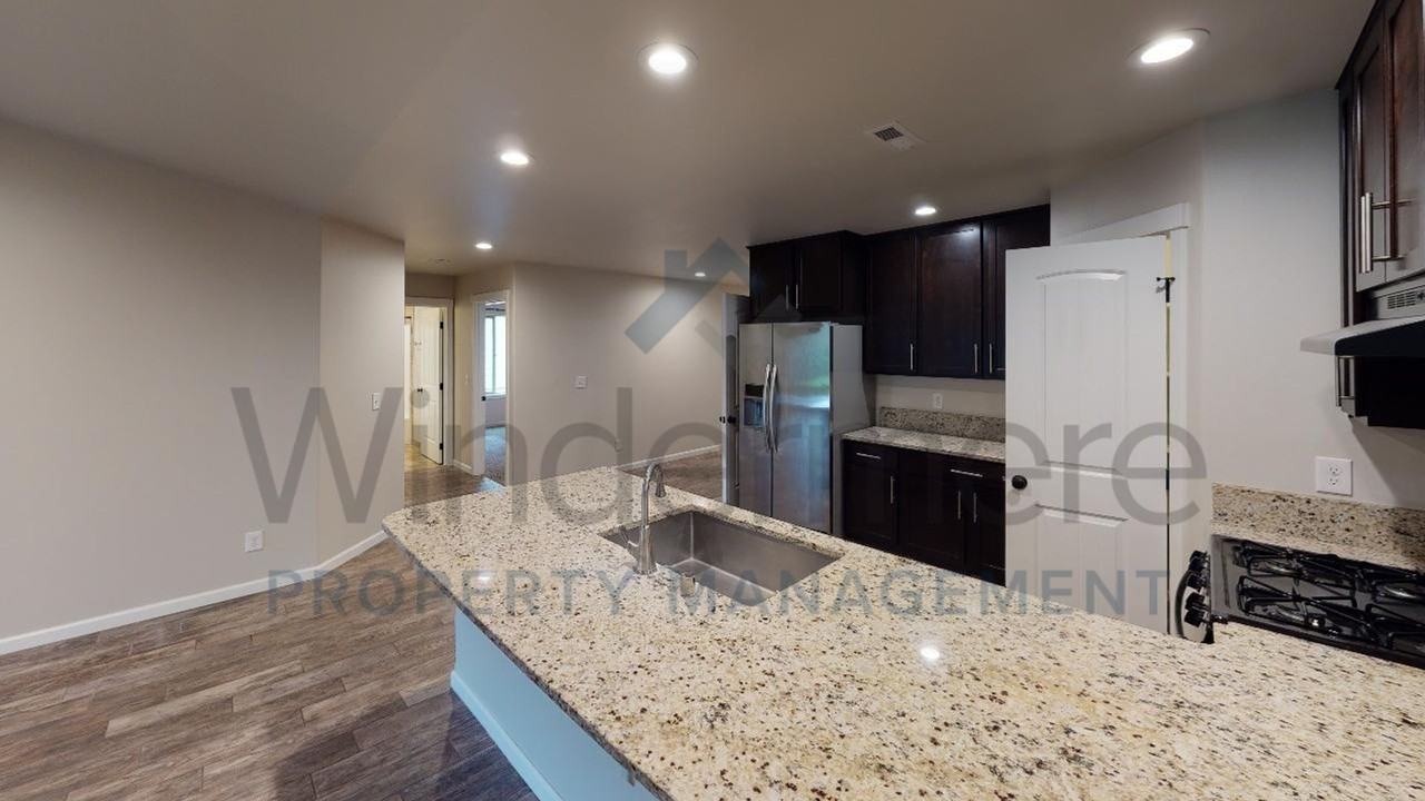 41 Nw Evans Ave - Photo 5 of 18