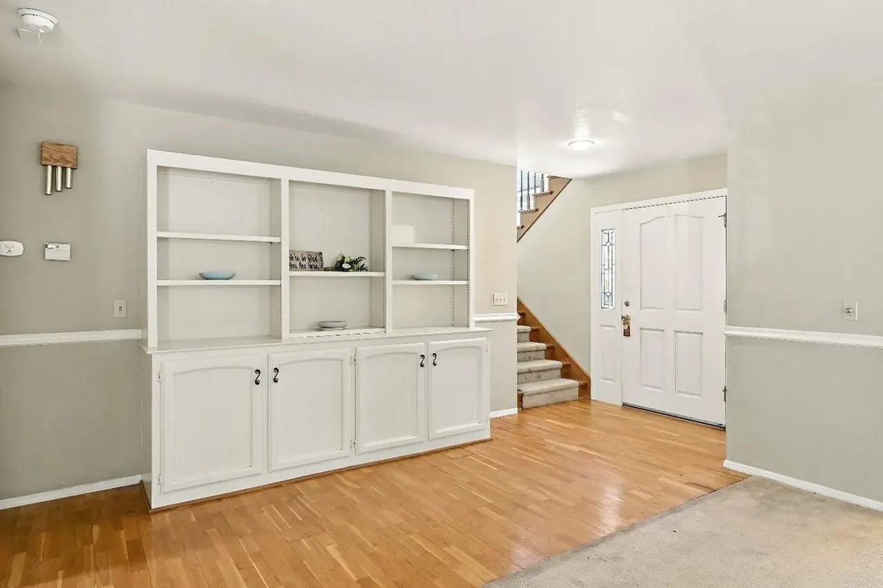 524 St Kevin Ct - Photo 5 of 32