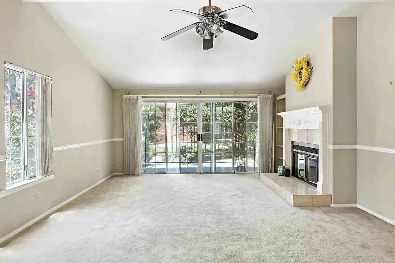 524 St Kevin Ct - Photo 6 of 32