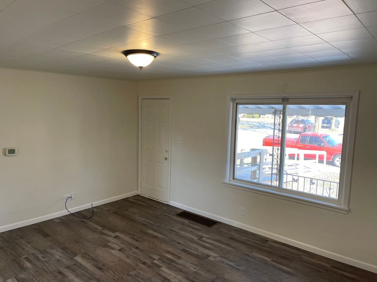 1903 Central St - Photo 4 of 10