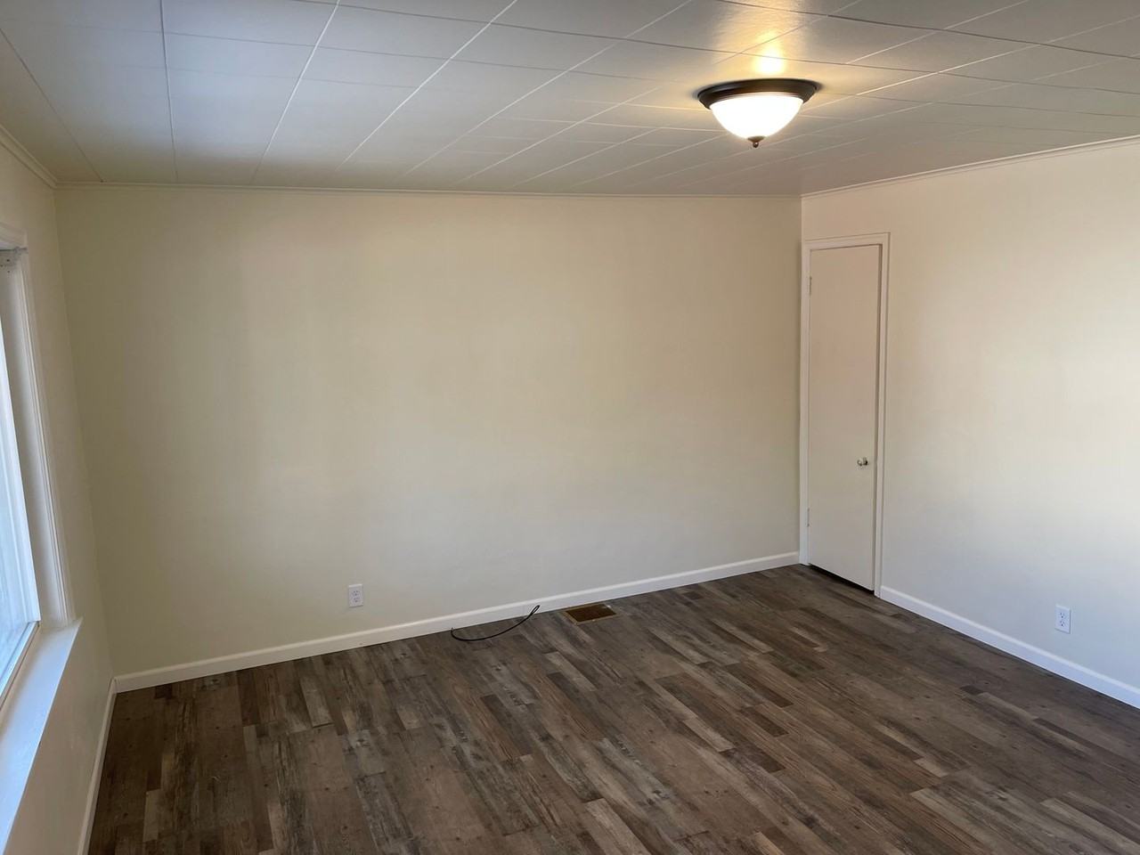 1903 Central St - Photo 5 of 10