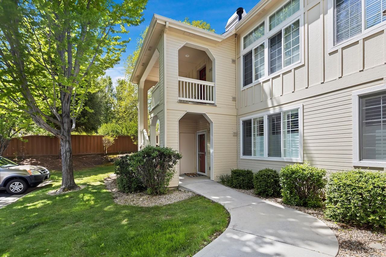 5146 S Surprise Way #202 - Photo 2 of 37