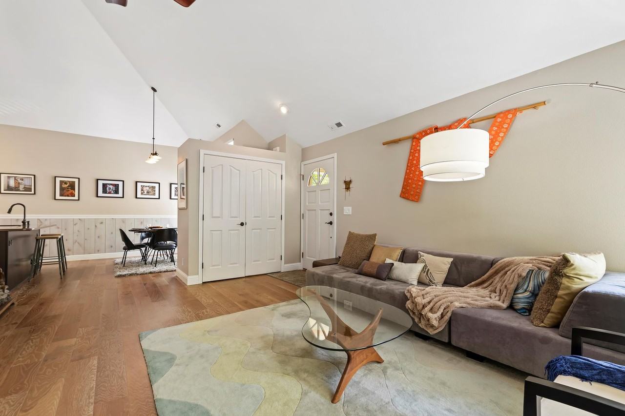 5146 S Surprise Way #202 - Photo 4 of 37