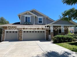 featured image of 6407 S Oak Hill Cir
