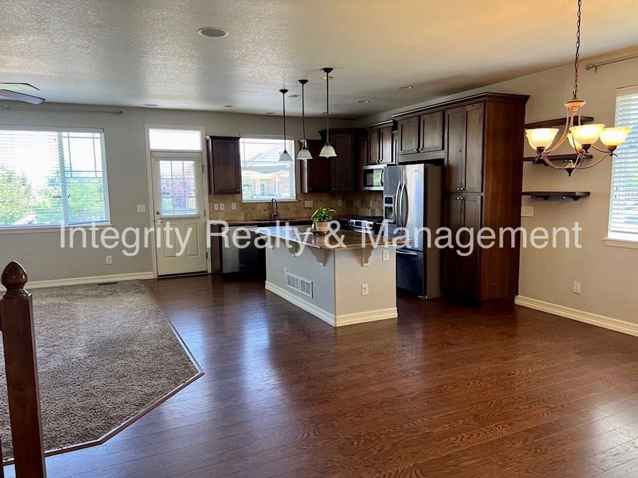 6407 S Oak Hill Cir - Photo 3 of 14