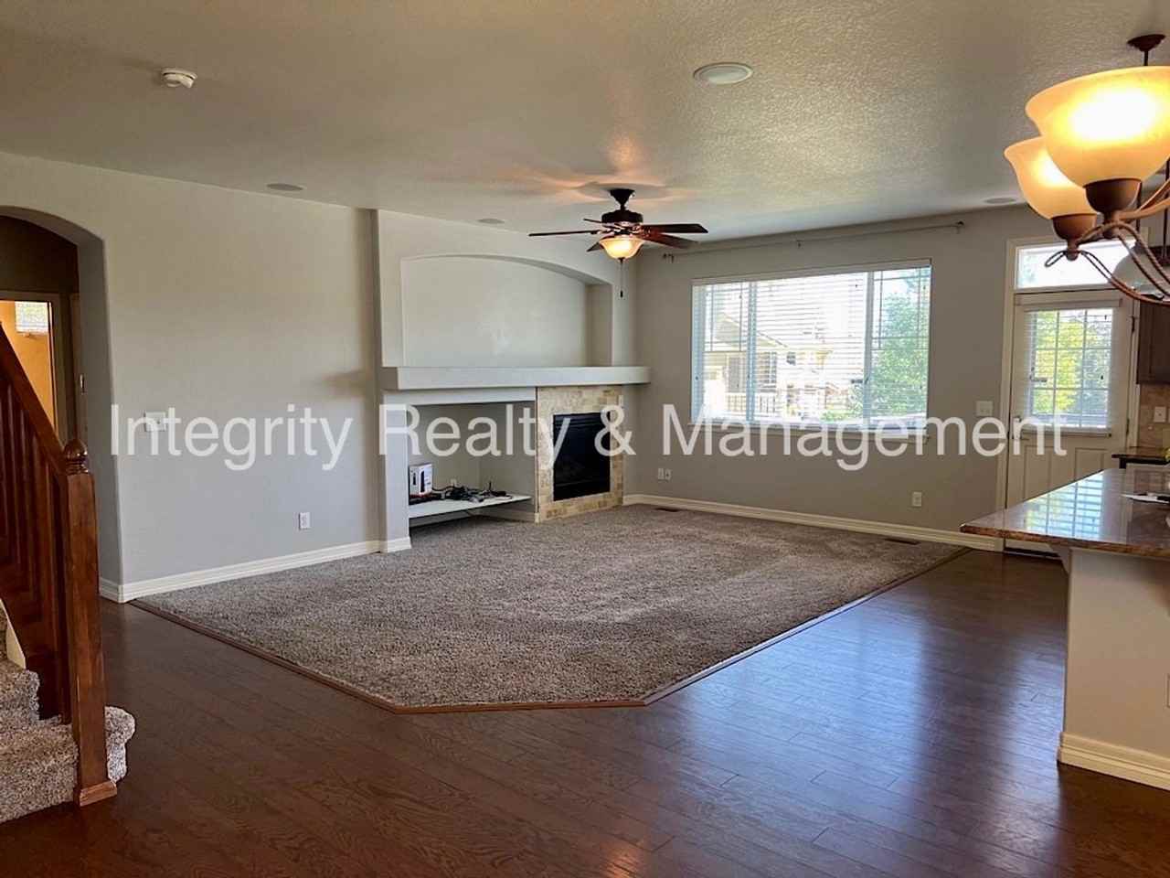 6407 S Oak Hill Cir - Photo 4 of 14