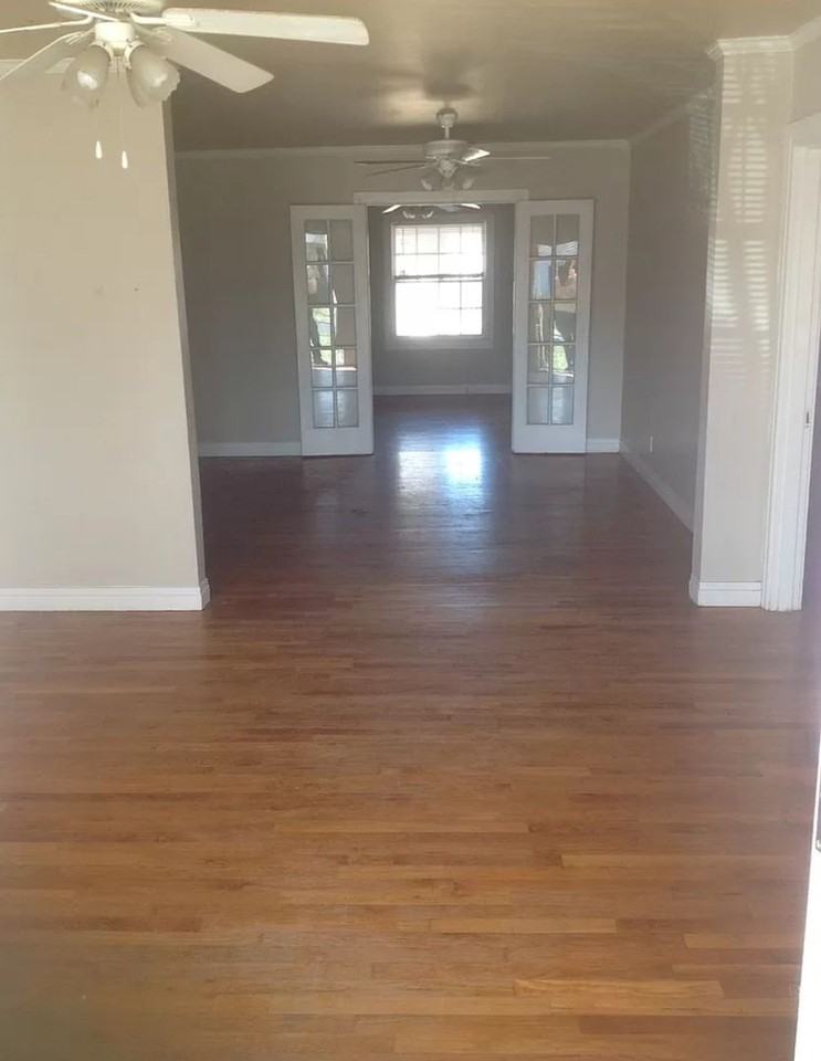 2414 28th St - Photo 4 of 9