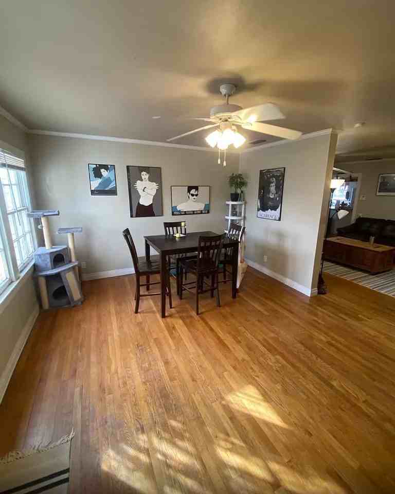 2414 28th St - Photo 7 of 9