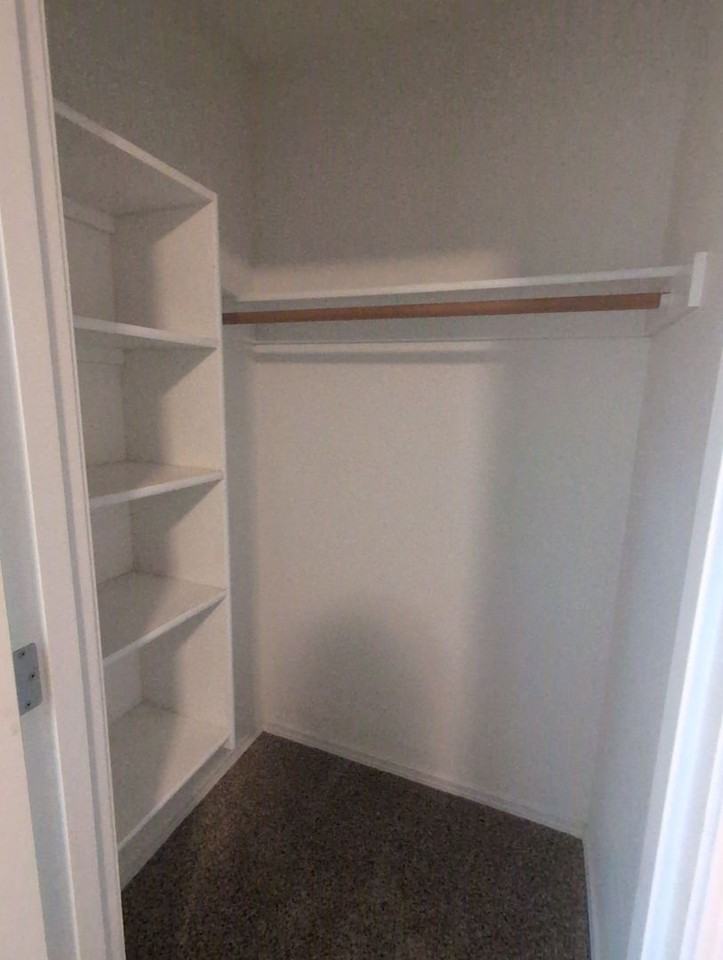 917 W Ellendale Ave - Photo 2 of 13