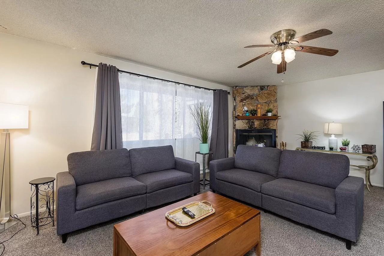 635 E Manhatton Dr - Photo 3 of 18