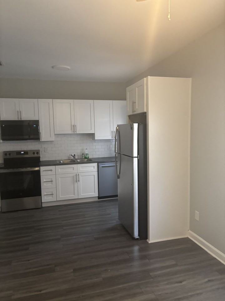 1737 S M L King Jr Blvd - Photo 7 of 12