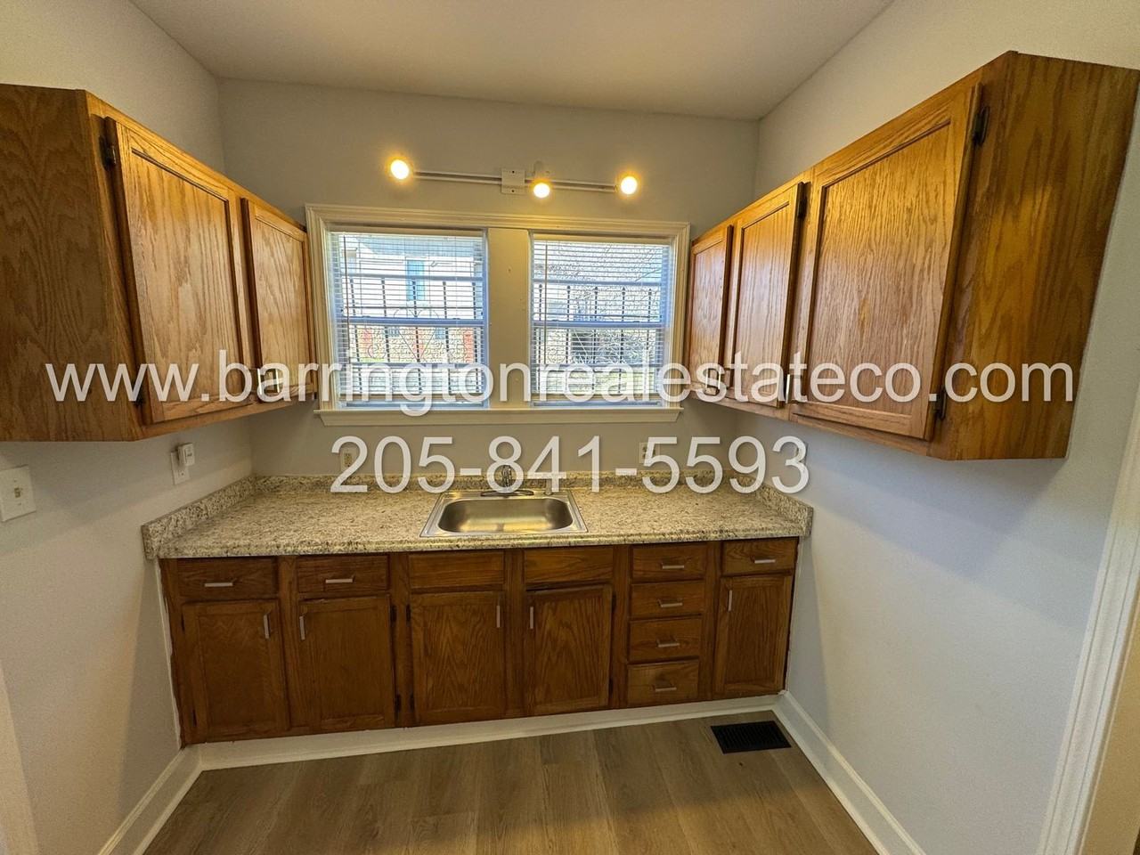 3027 Prince Ave - Photo 4 of 7