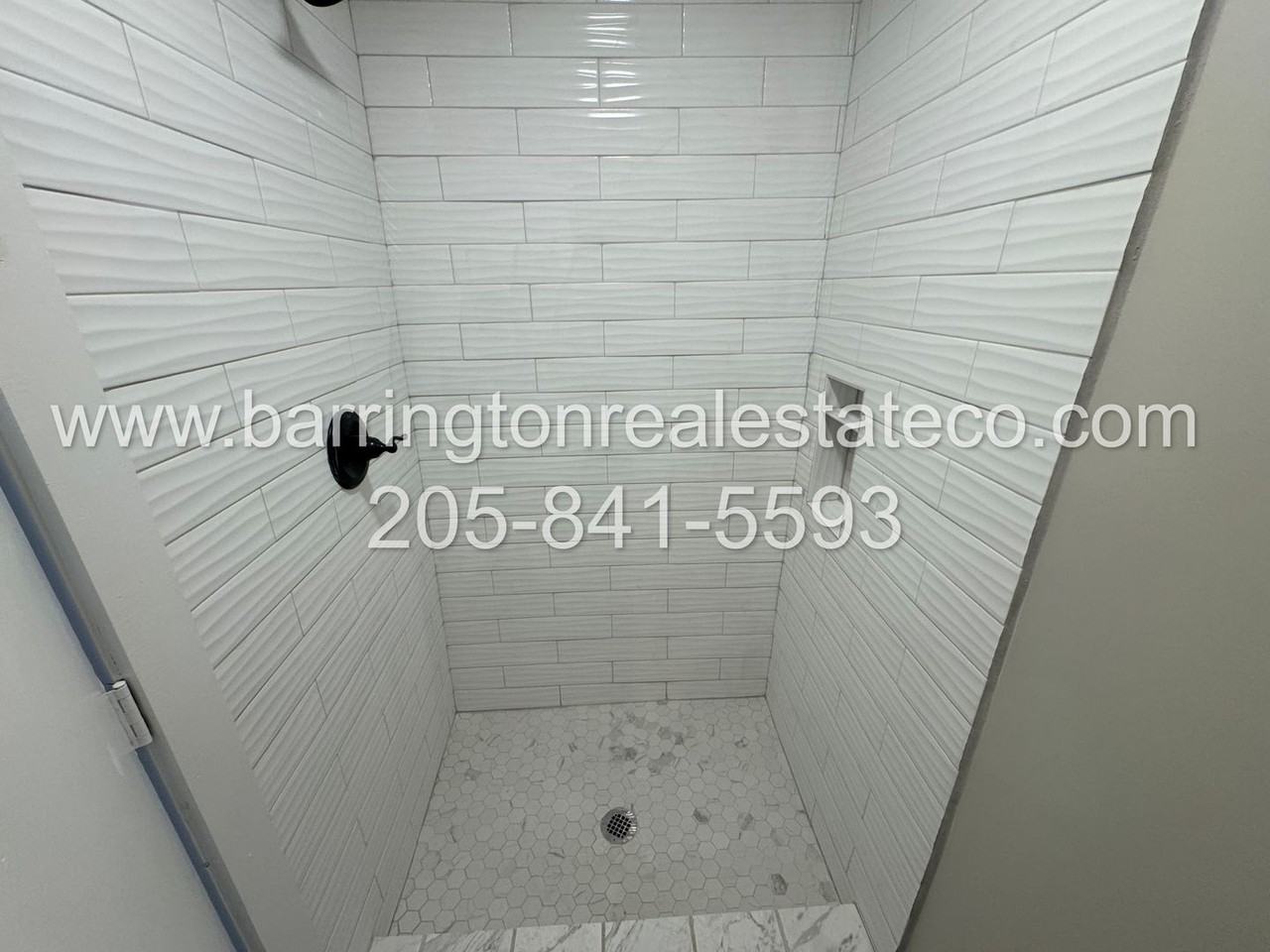 319 Gamma St S - Photo 5 of 9