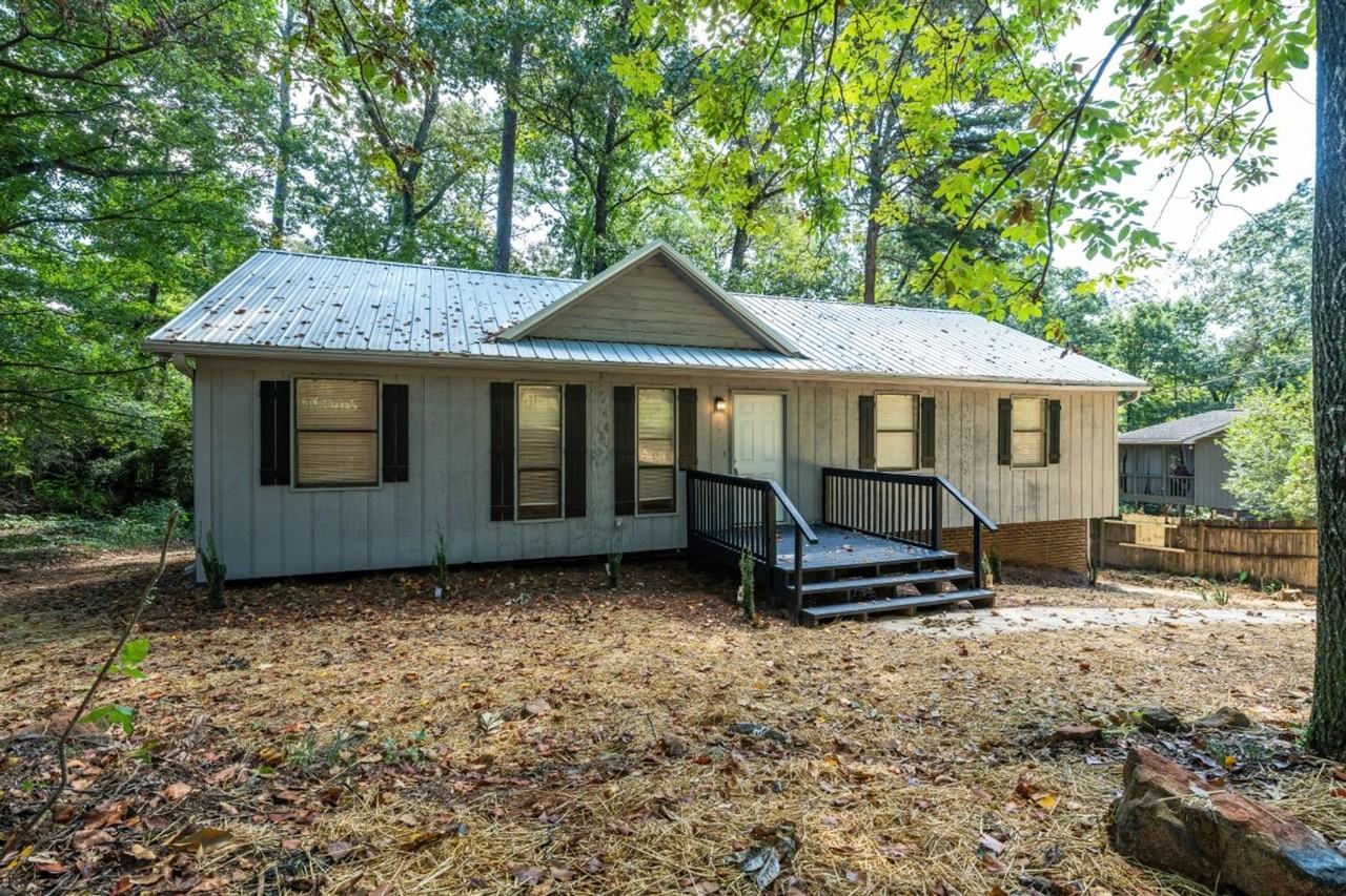 4039 Brookmont Dr - Photo 2 of 26