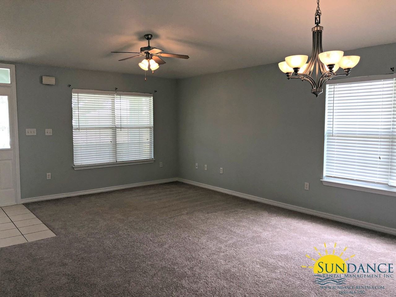 138 S Harborview Rd - Photo 2 of 13