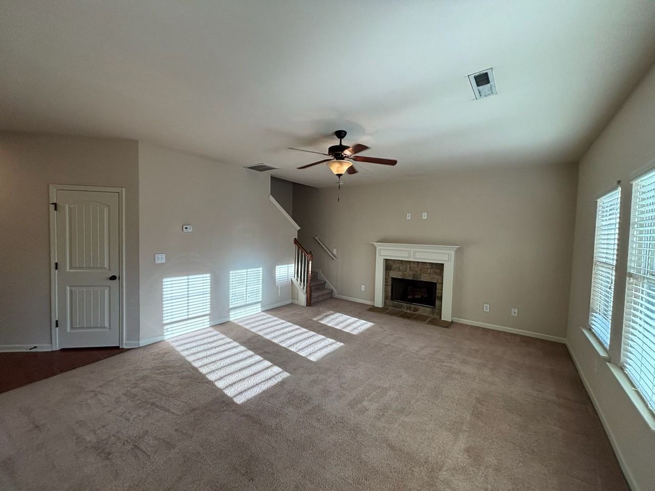 1322 Ingersoll Dr - Photo 7 of 35