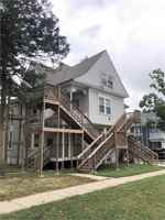 featured image of 702 W Green St