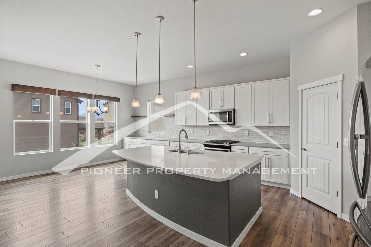 5575 Tonbridge Pl - Photo 4 of 24