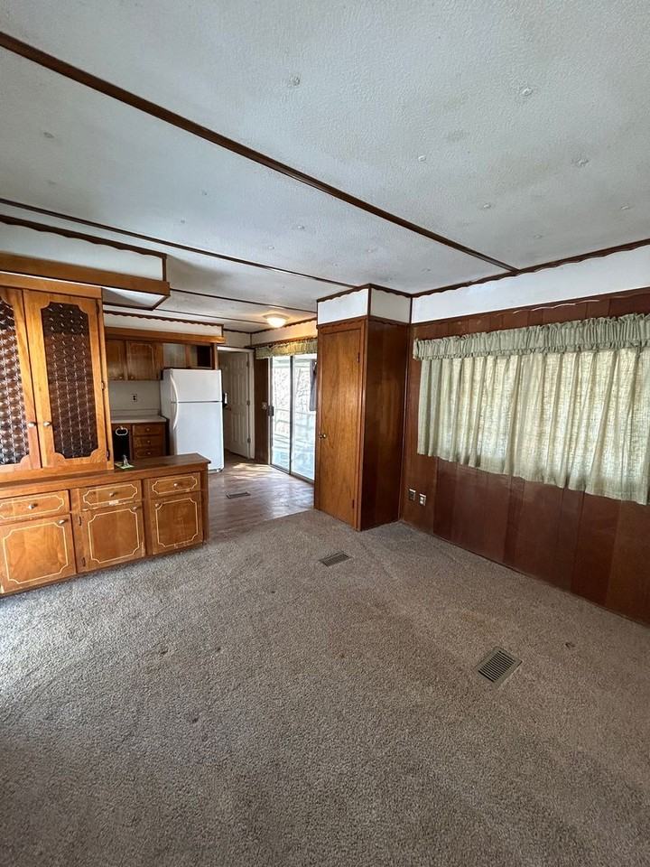 24 Skyline Dr - Photo 4 of 18