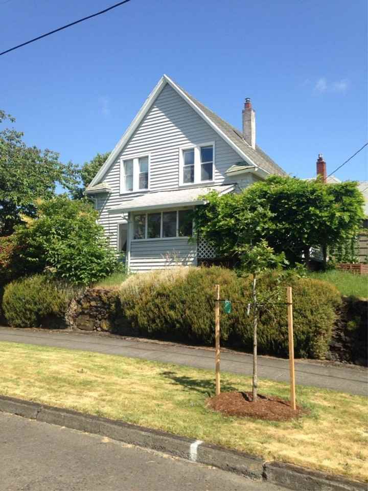8434 Se 17th Ave - Photo 4 of 19