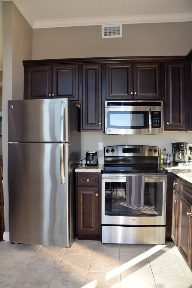 Lofts on Broadway Apartments - Photo 3 of 22