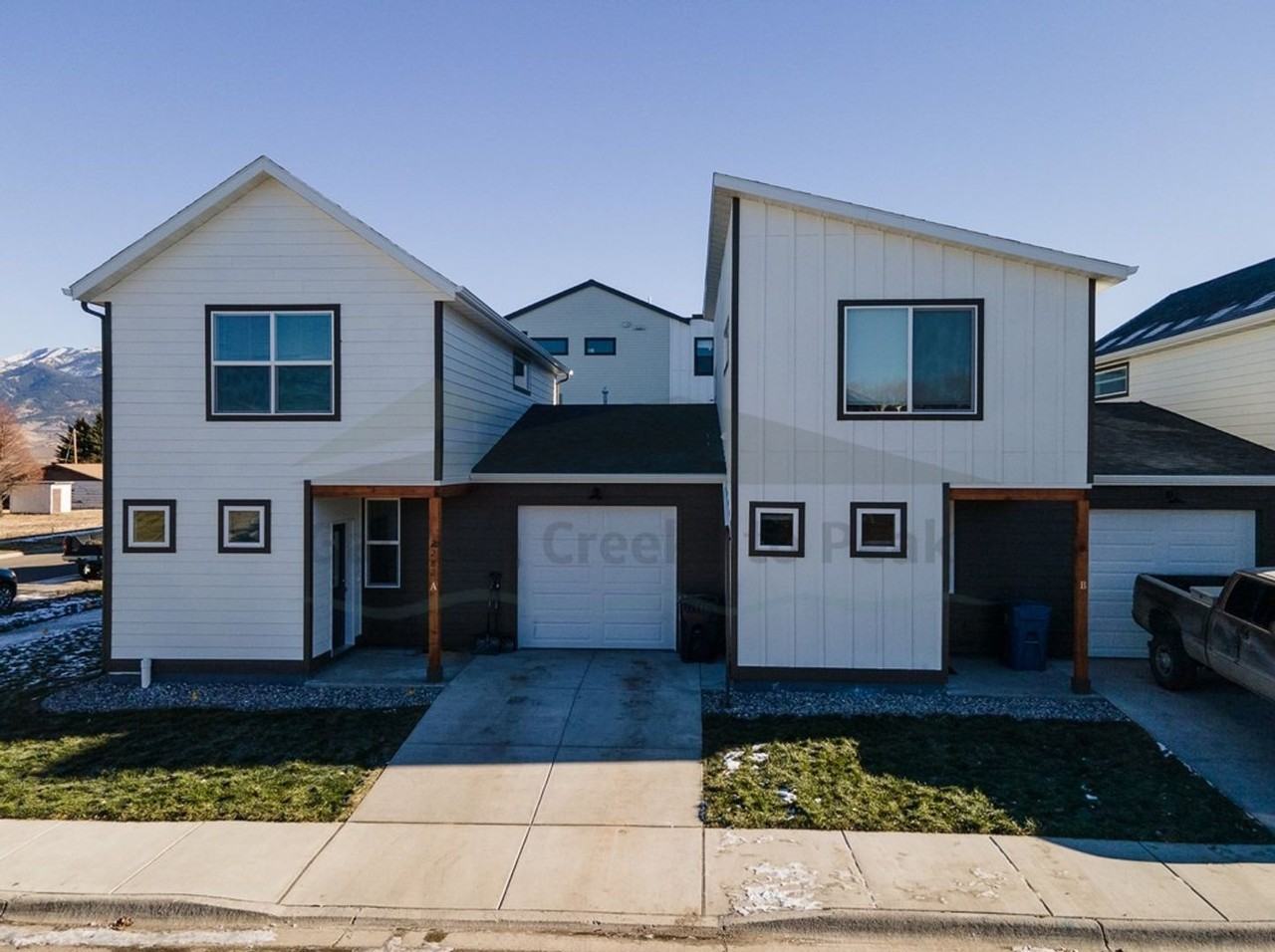 2282 Renee Way - Photo 3 of 12