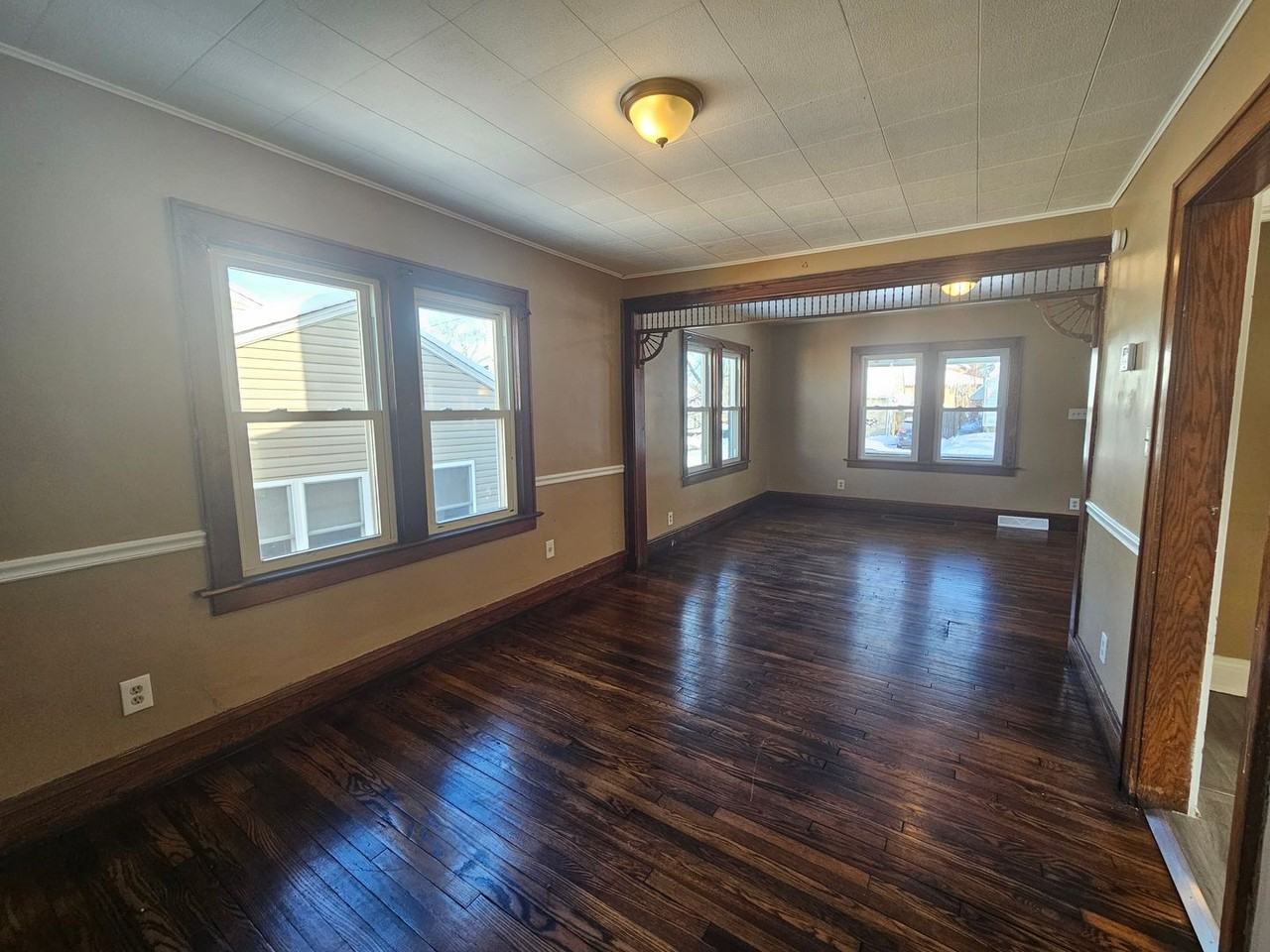 744 Silvercrest Ave - Photo 6 of 16