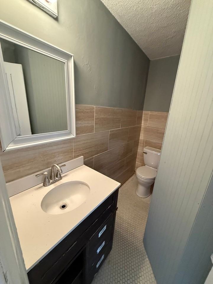 605 Sunset Ave - Photo 6 of 14