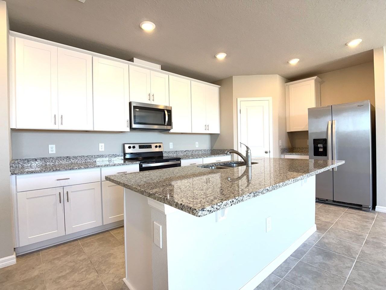 1611 Bark Ridge Dr - Photo 6 of 30