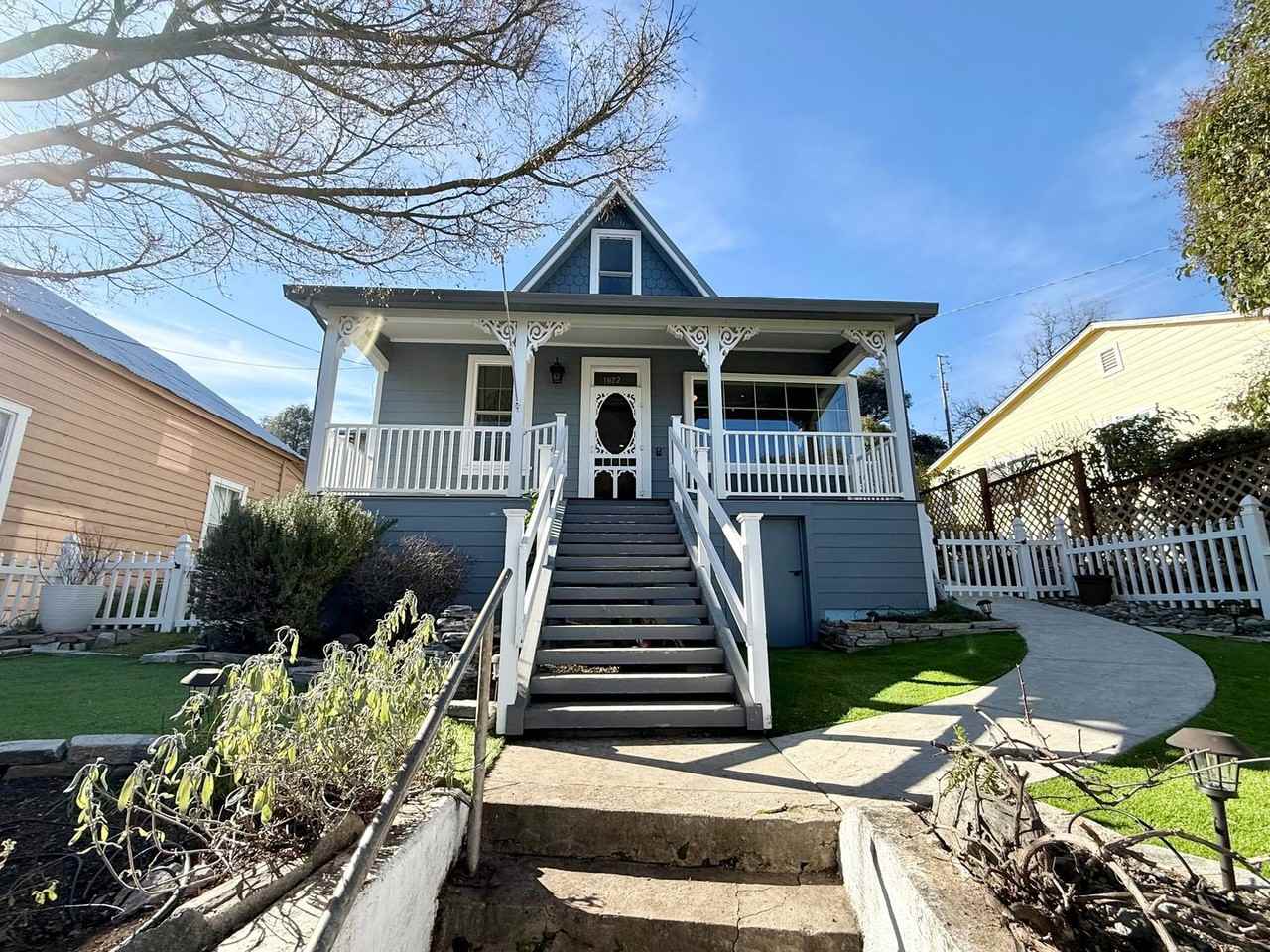 1022 Bush St - Photo 2 of 24