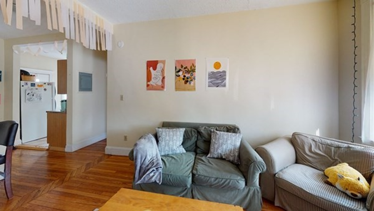 181 Chestnut Hill Ave - Photo 5 of 9