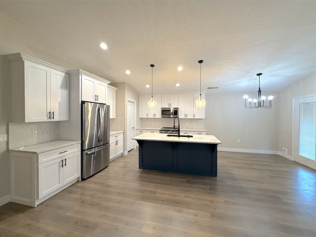 4005 S Carisa Dr - Photo 6 of 16