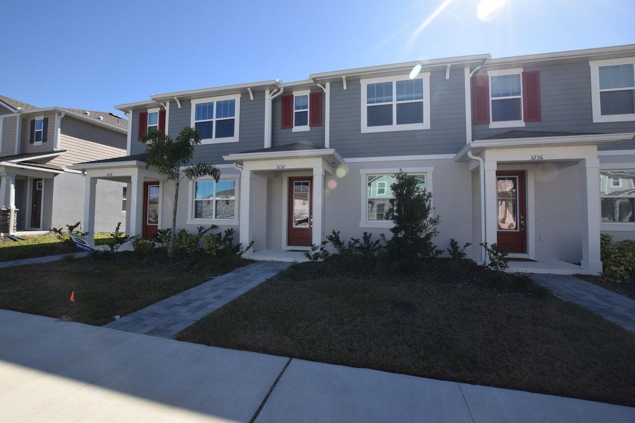 3232 Gardenia Reserve St - Photo 3 of 39