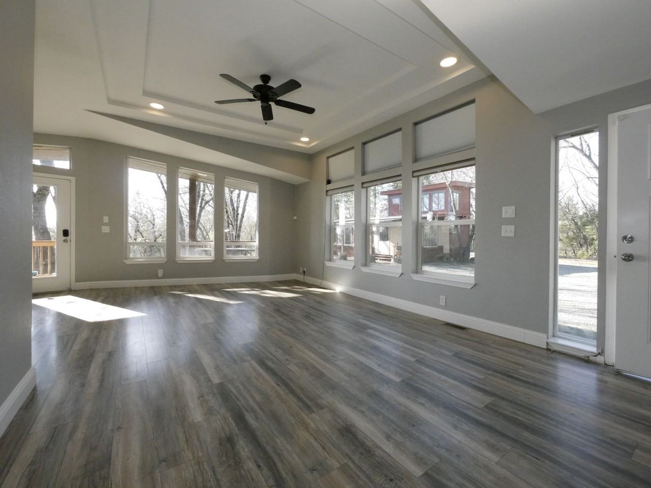 916 Simpson Rd - Photo 3 of 19