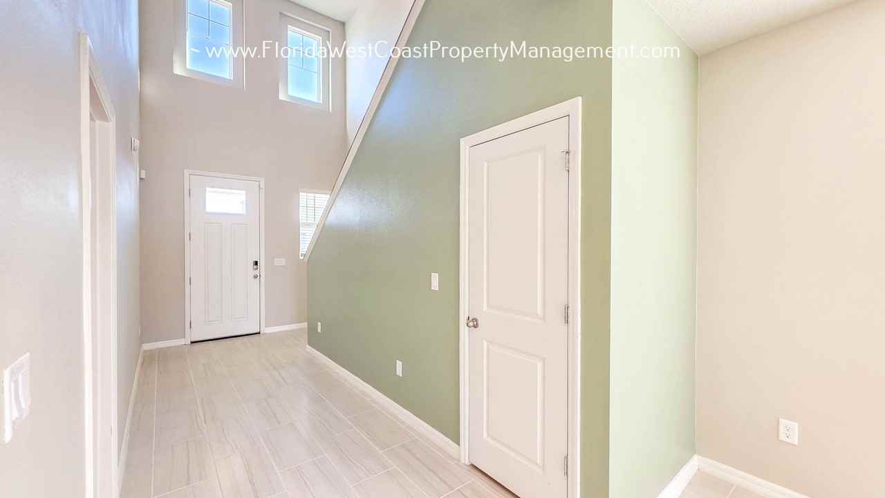 7209 Amelia River Dr - Photo 2 of 44